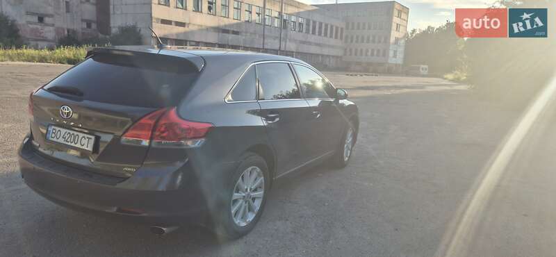 Внедорожник / Кроссовер Toyota Venza 2012 в Тернополе