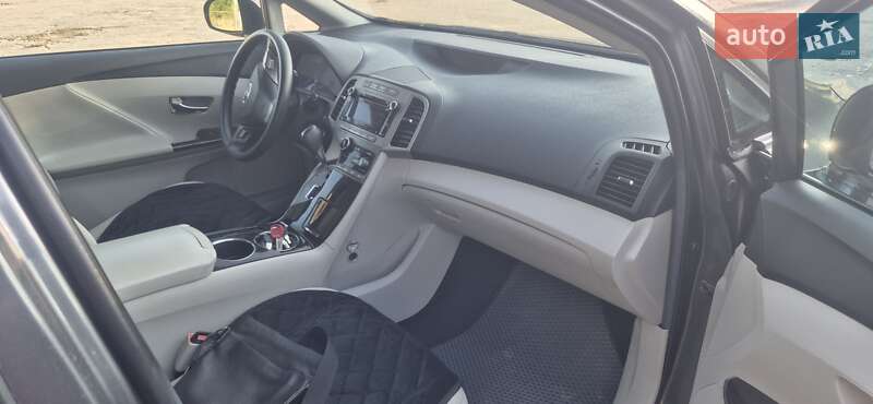 Внедорожник / Кроссовер Toyota Venza 2012 в Тернополе