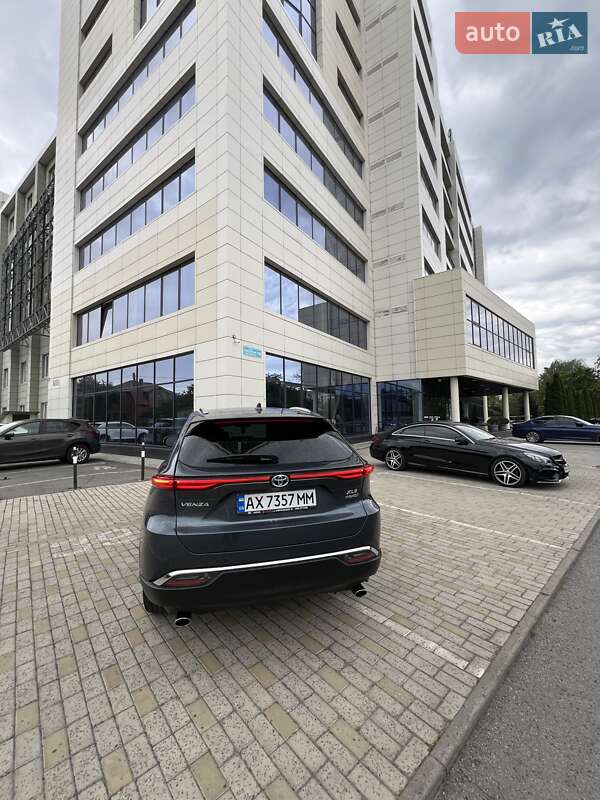 Внедорожник / Кроссовер Toyota Venza 2022 в Харькове