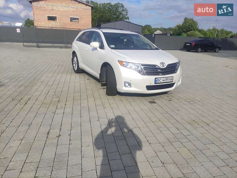 Внедорожник / Кроссовер Toyota Venza 2010 в Львове