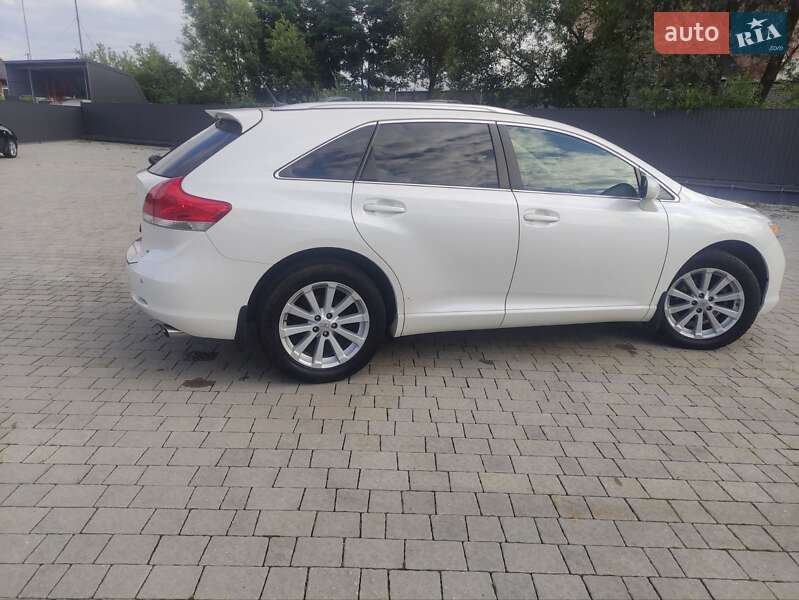 Внедорожник / Кроссовер Toyota Venza 2010 в Львове