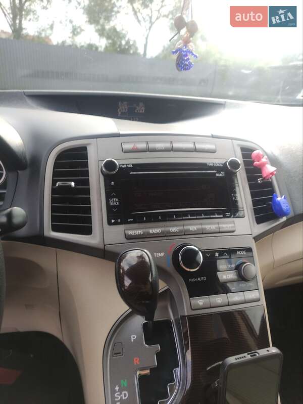 Внедорожник / Кроссовер Toyota Venza 2010 в Львове