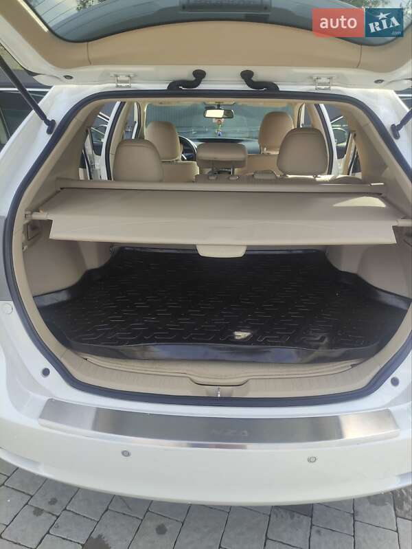 Внедорожник / Кроссовер Toyota Venza 2010 в Львове