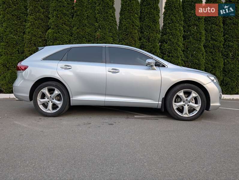 Внедорожник / Кроссовер Toyota Venza 2013 в Киеве