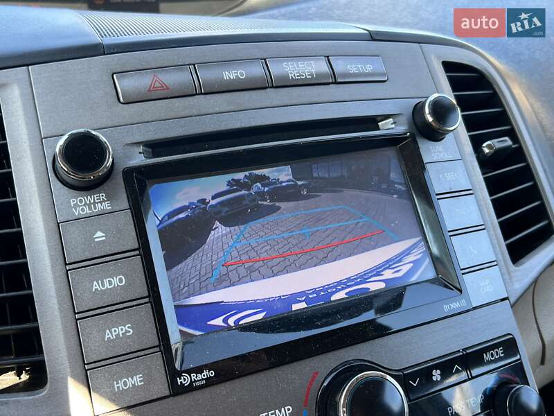 Внедорожник / Кроссовер Toyota Venza 2015 в Нововолынске