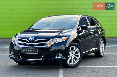 Позашляховик / Кросовер Toyota Venza 2014 в Києві