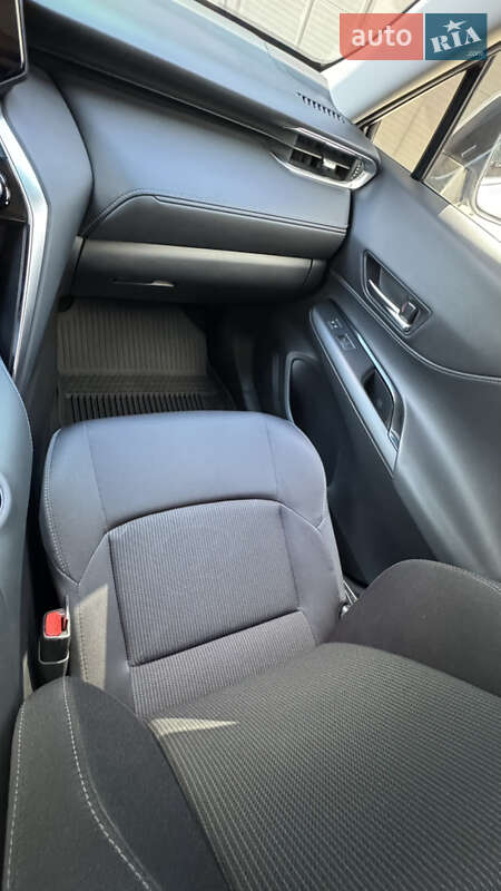 Позашляховик / Кросовер Toyota Venza 2021 в Шептицькому