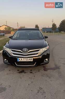 Внедорожник / Кроссовер Toyota Venza 2014 в Киеве
