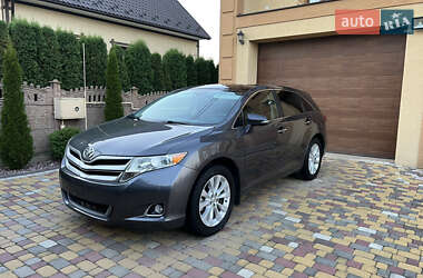 Позашляховик / Кросовер Toyota Venza 2013 в Чернівцях