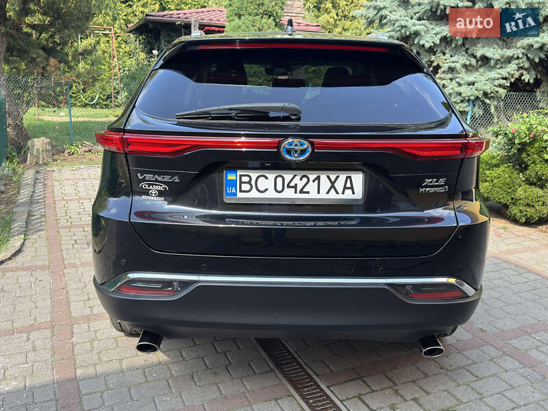 Внедорожник / Кроссовер Toyota Venza 2022 в Львове