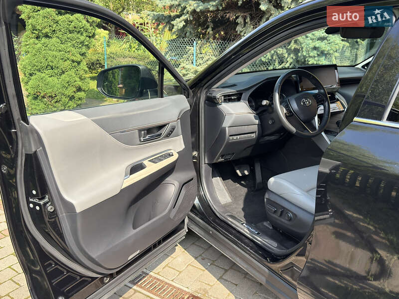 Внедорожник / Кроссовер Toyota Venza 2022 в Львове