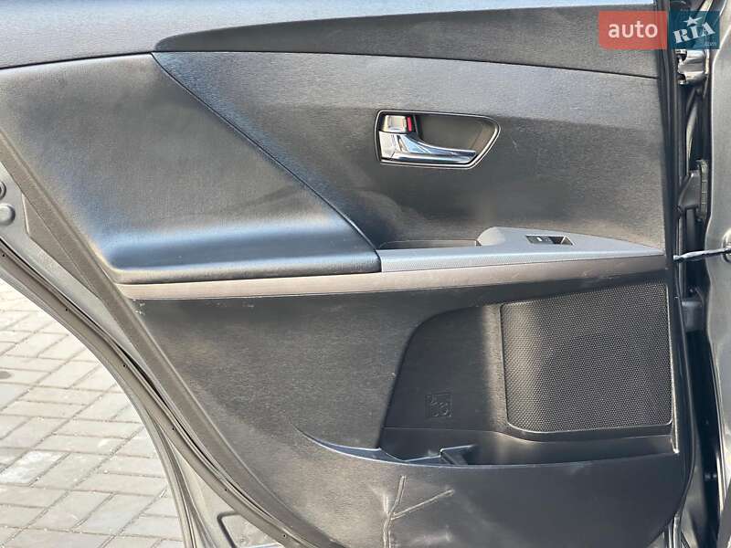 Позашляховик / Кросовер Toyota Venza 2014 в Одесі