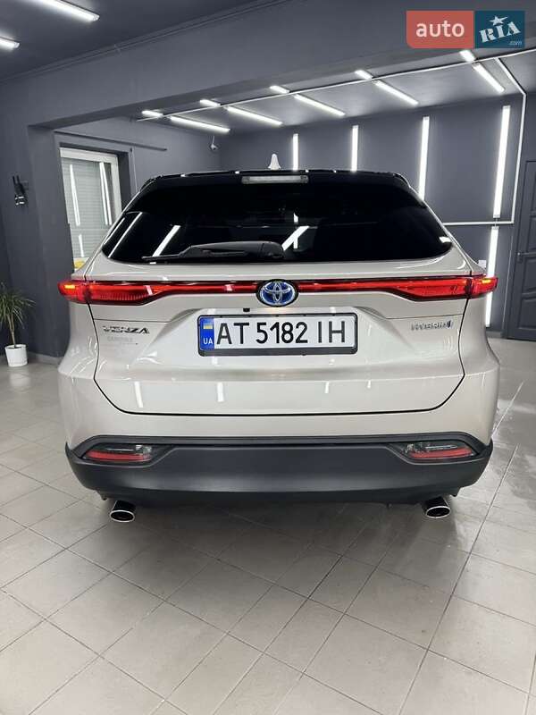 Позашляховик / Кросовер Toyota Venza 2021 в Коломиї