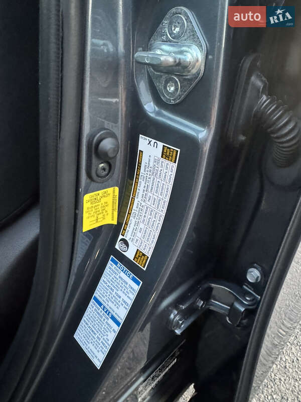 Внедорожник / Кроссовер Toyota Venza 2022 в Харькове