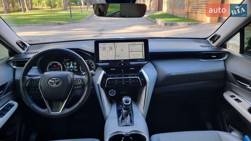 Внедорожник / Кроссовер Toyota Venza 2021 в Киеве