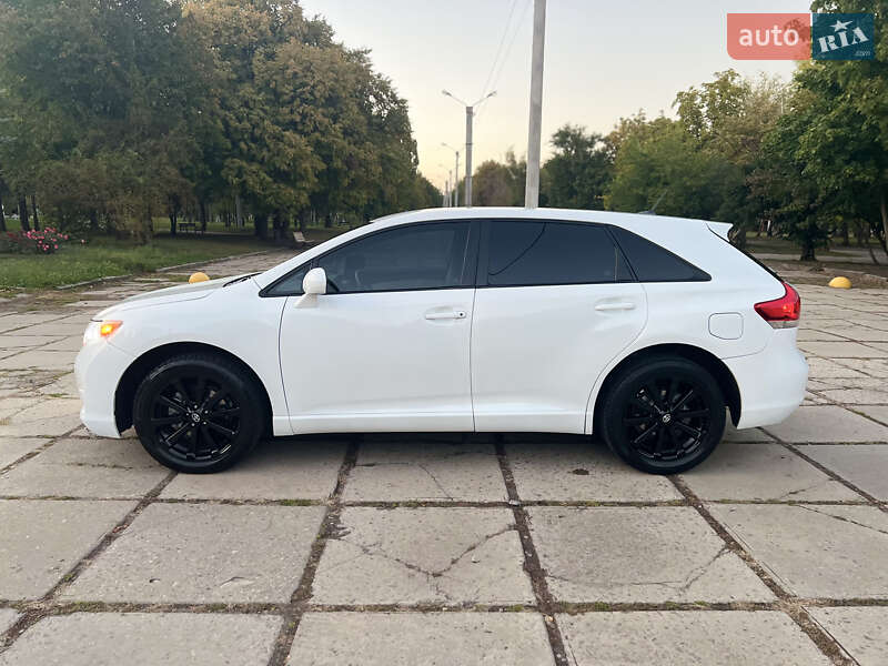 Внедорожник / Кроссовер Toyota Venza 2010 в Харькове