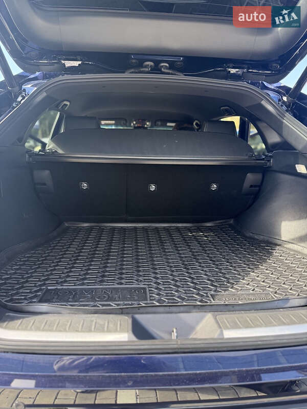 Внедорожник / Кроссовер Toyota Venza 2022 в Черкассах