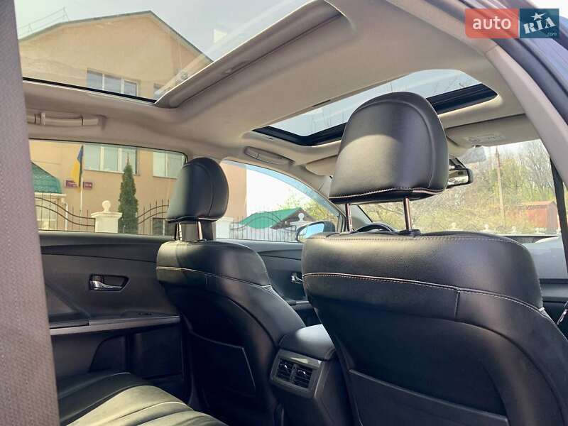 Позашляховик / Кросовер Toyota Venza 2013 в Вінниці