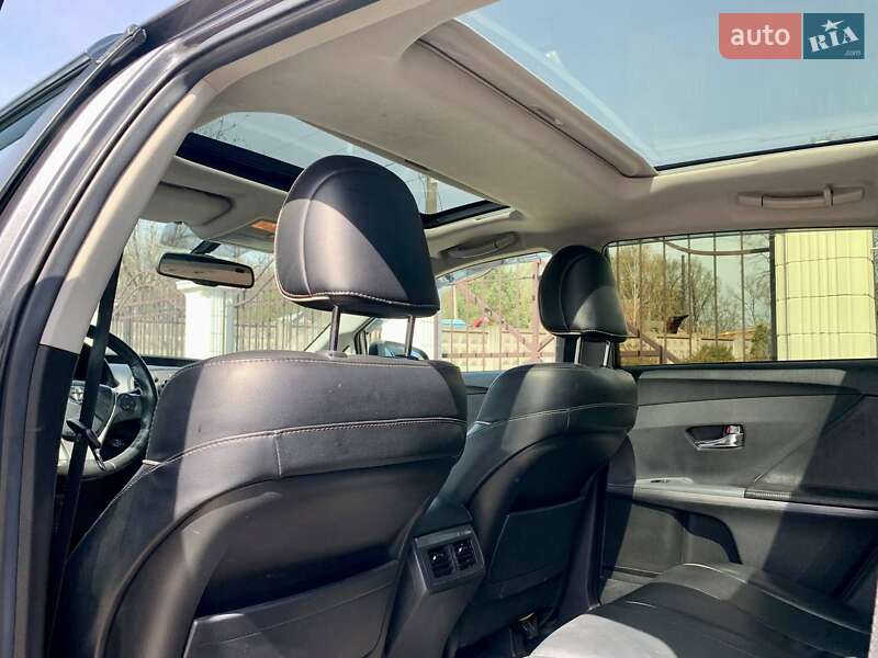 Позашляховик / Кросовер Toyota Venza 2013 в Вінниці