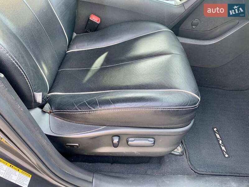 Позашляховик / Кросовер Toyota Venza 2013 в Вінниці