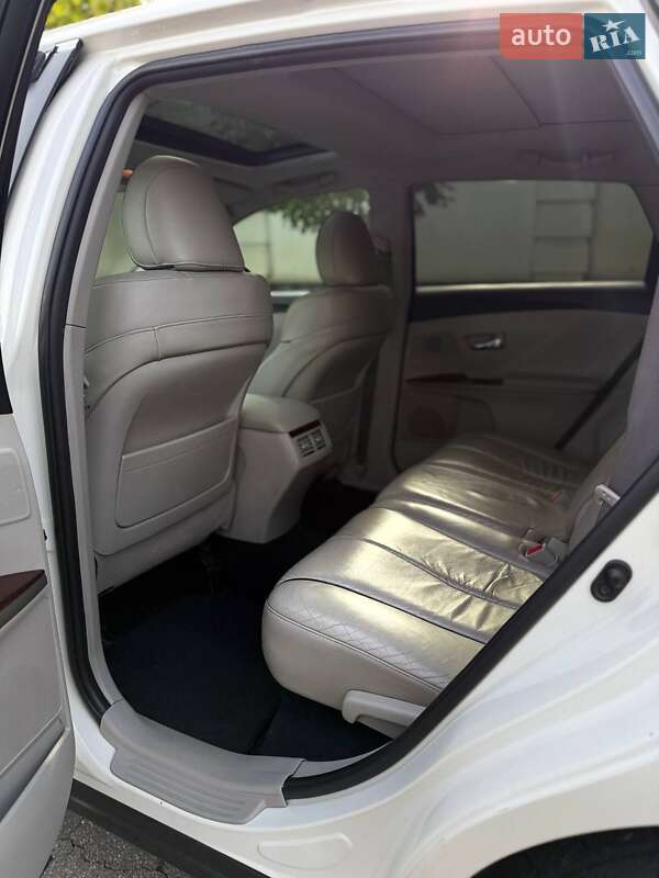 Внедорожник / Кроссовер Toyota Venza 2010 в Киеве