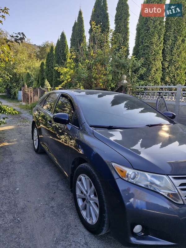 Позашляховик / Кросовер Toyota Venza 2010 в Кам'янець-Подільському