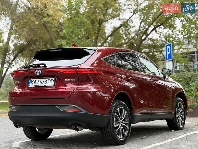 Позашляховик / Кросовер Toyota Venza 2022 в Києві