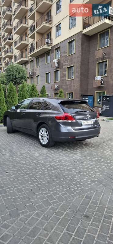 Позашляховик / Кросовер Toyota Venza 2015 в Одесі