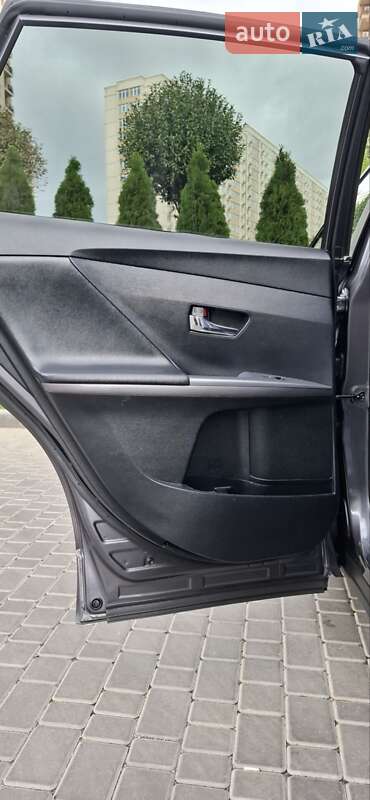 Позашляховик / Кросовер Toyota Venza 2015 в Одесі