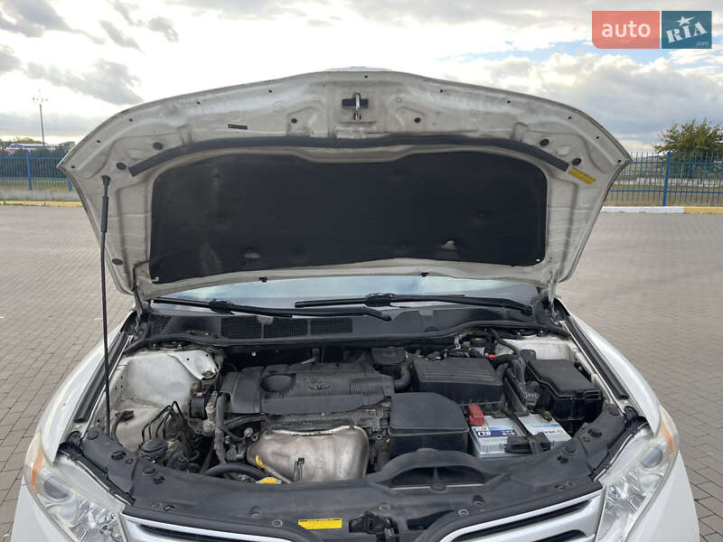 Позашляховик / Кросовер Toyota Venza 2010 в Одесі