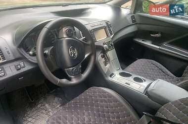Позашляховик / Кросовер Toyota Venza 2012 в 