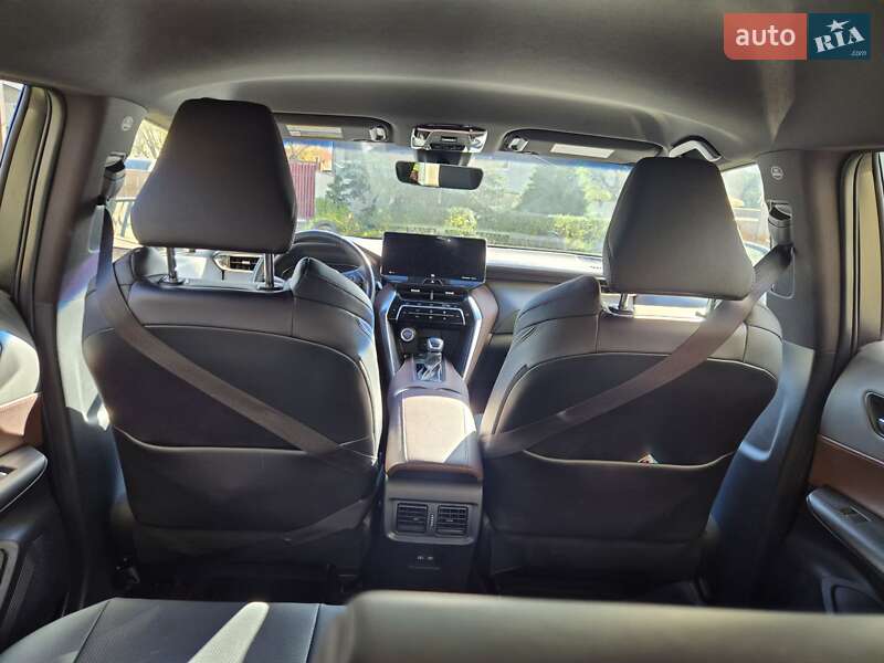 Позашляховик / Кросовер Toyota Venza 2021 в Івано-Франківську