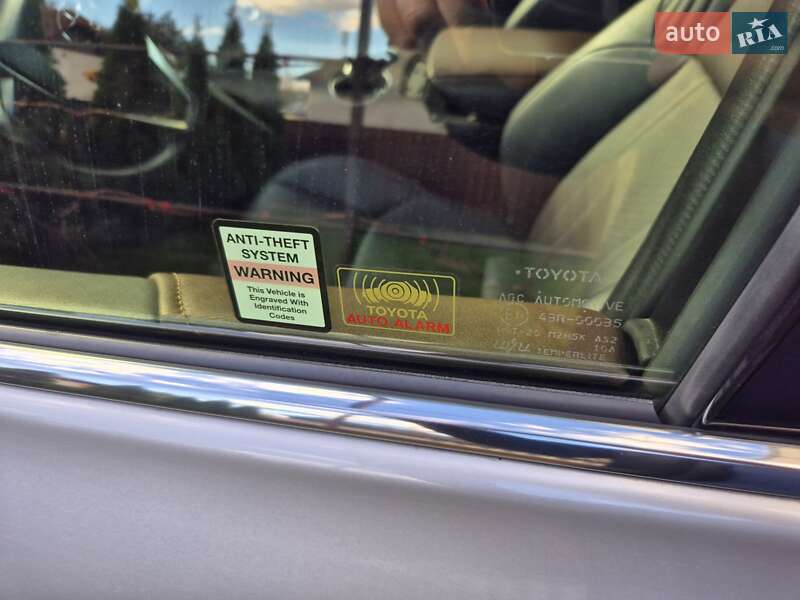 Позашляховик / Кросовер Toyota Venza 2021 в Івано-Франківську