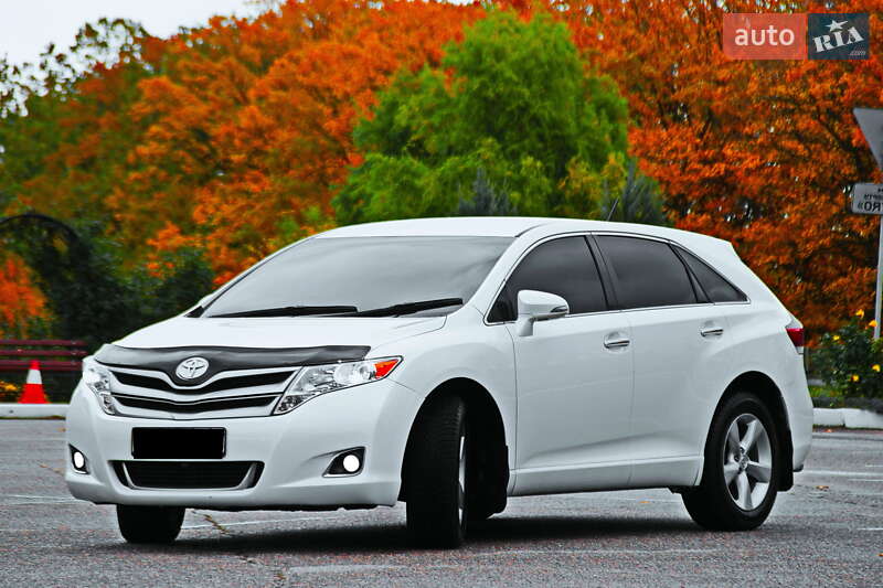 Позашляховик / Кросовер Toyota Venza 2013 в Дніпрі