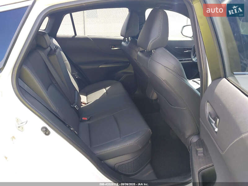 Позашляховик / Кросовер Toyota Venza 2024 в Львові