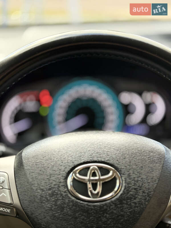 Внедорожник / Кроссовер Toyota Venza 2011 в Новой Водолаге