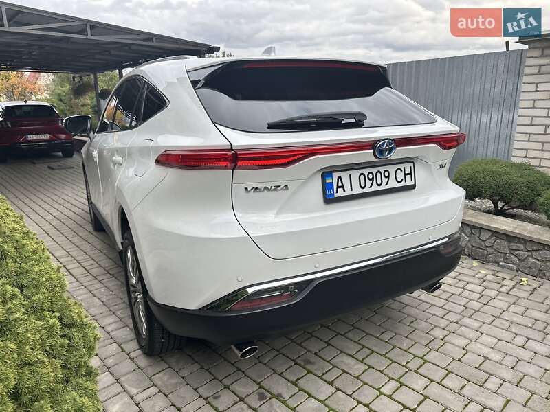 Внедорожник / Кроссовер Toyota Venza 2023 в Белой Церкви