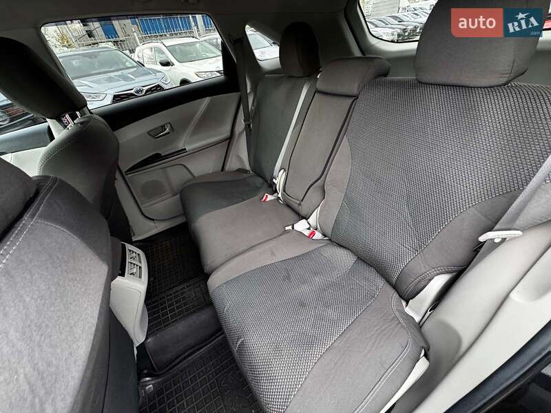 Внедорожник / Кроссовер Toyota Venza 2013 в Харькове