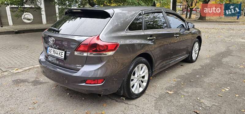 Внедорожник / Кроссовер Toyota Venza 2014 в Днепре