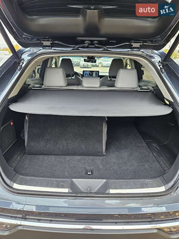 Позашляховик / Кросовер Toyota Venza 2021 в Черкасах
