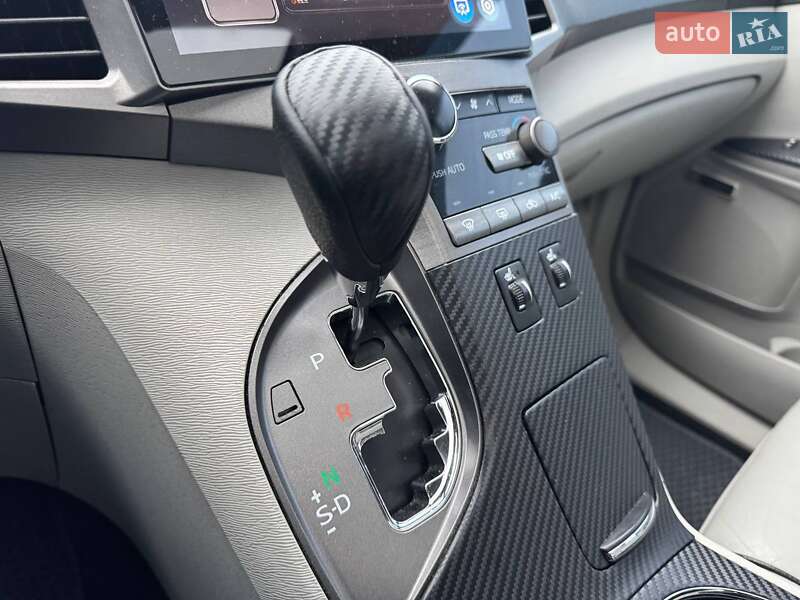 Внедорожник / Кроссовер Toyota Venza 2011 в Киеве фото 28 Внедорожник / Кроссовер Toyota Venza 2011 в Киеве