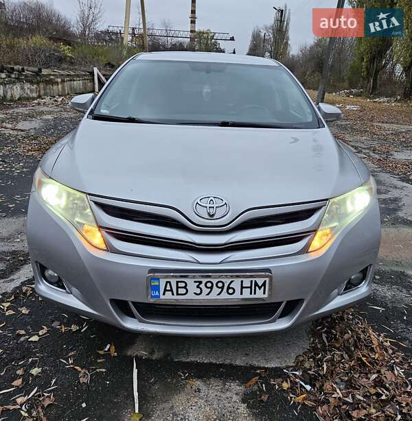 Внедорожник / Кроссовер Toyota Venza 2013 в Калиновке