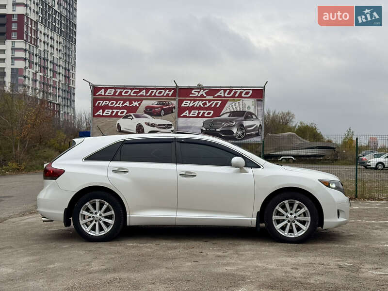 Внедорожник / Кроссовер Toyota Venza 2010 в Киеве