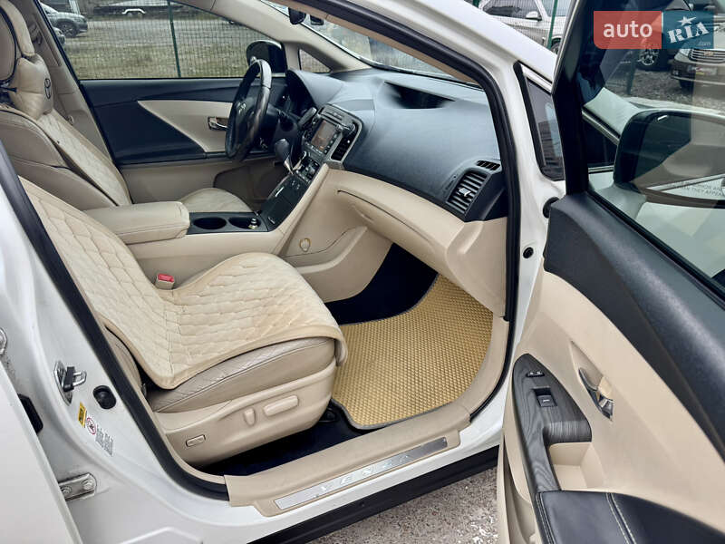 Внедорожник / Кроссовер Toyota Venza 2010 в Киеве