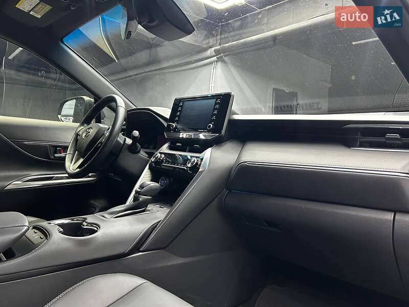 Внедорожник / Кроссовер Toyota Venza 2022 в Черновцах