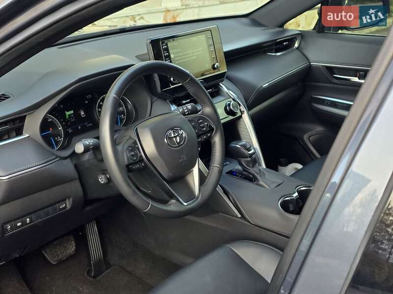 Позашляховик / Кросовер Toyota Venza 2020 в Тернополі