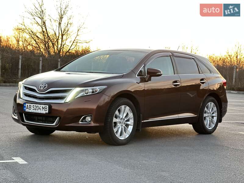 Позашляховик / Кросовер Toyota Venza 2014 в Вінниці