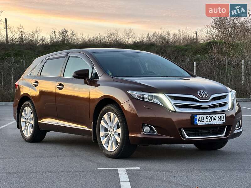 Позашляховик / Кросовер Toyota Venza 2014 в Вінниці