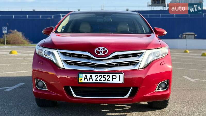 Позашляховик / Кросовер Toyota Venza 2013 в Києві