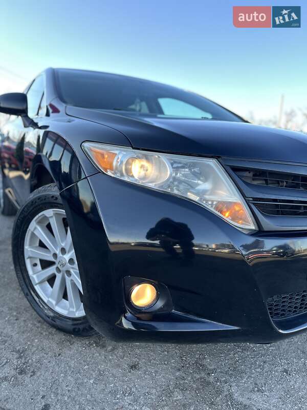 Внедорожник / Кроссовер Toyota Venza 2011 в Белогородке